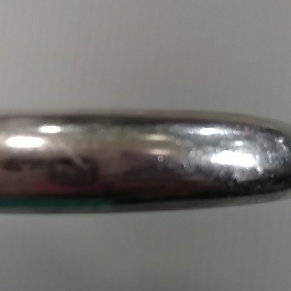 Silver bangle bracelet - Picture 2 of 2